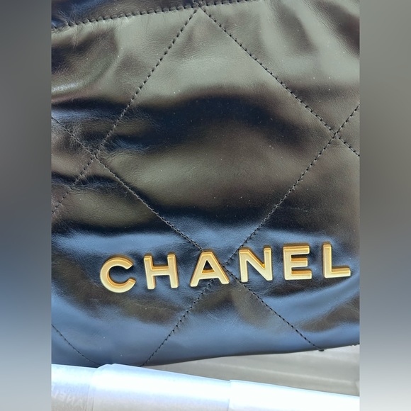 Authentic Black Chanel Glazed Aged Calfskin Mini 22 Bag Gold Hardware 2023. - Picture 7 of 13